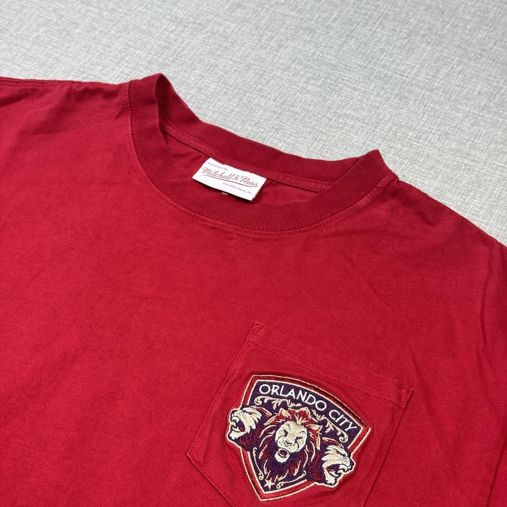 Mitchell & Ness T-Shirt Mens Large Red Orlando City Pocket Embroidered Crew Neck